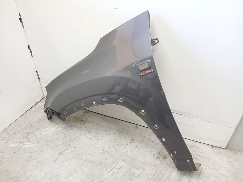 Recambio de aleta delantera izquierda para chevrolet orlando (j309) 2.0 d referencia OEM IAM 94559594  