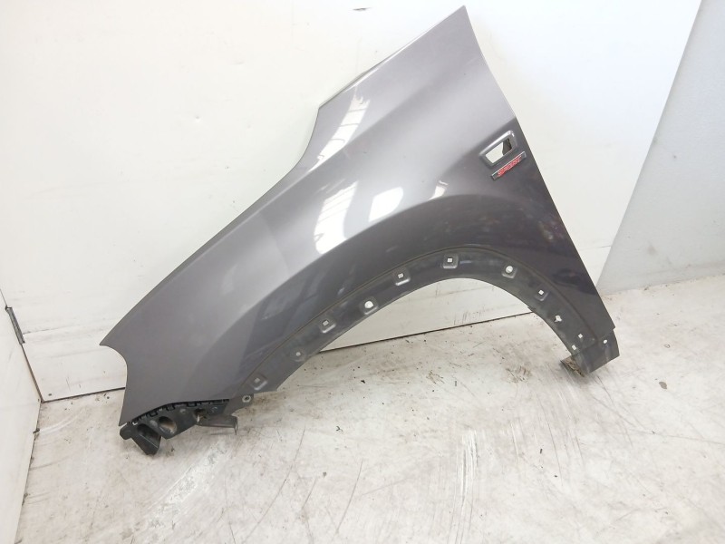 Recambio de aleta delantera izquierda para chevrolet orlando (j309) 2.0 d referencia OEM IAM 94559594  