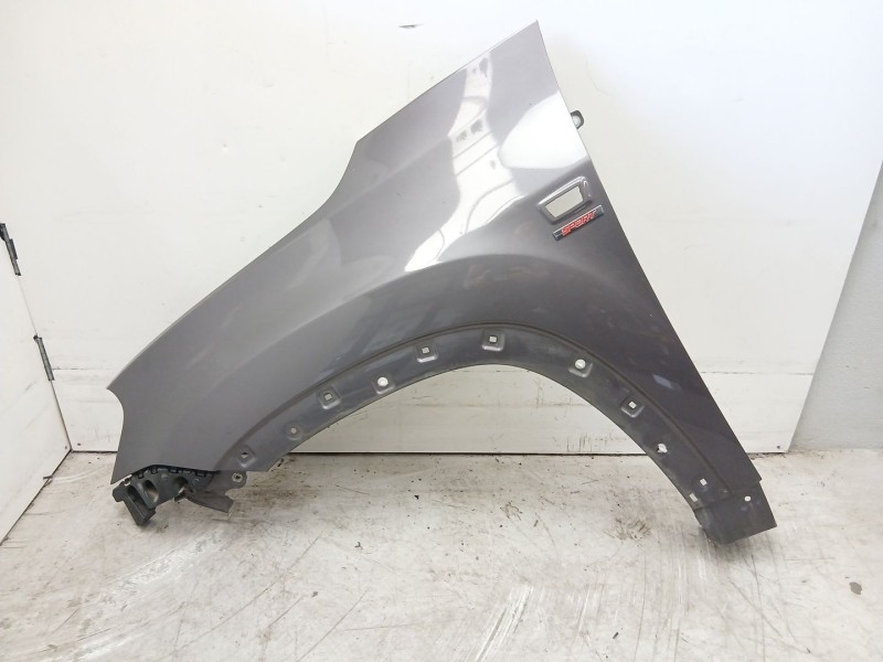 Recambio de aleta delantera izquierda para chevrolet orlando (j309) 2.0 d referencia OEM IAM 94559594  