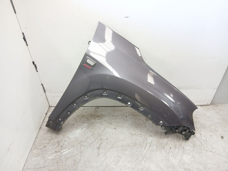 Recambio de aleta delantera derecha para chevrolet orlando (j309) 2.0 d referencia OEM IAM 94559595  
