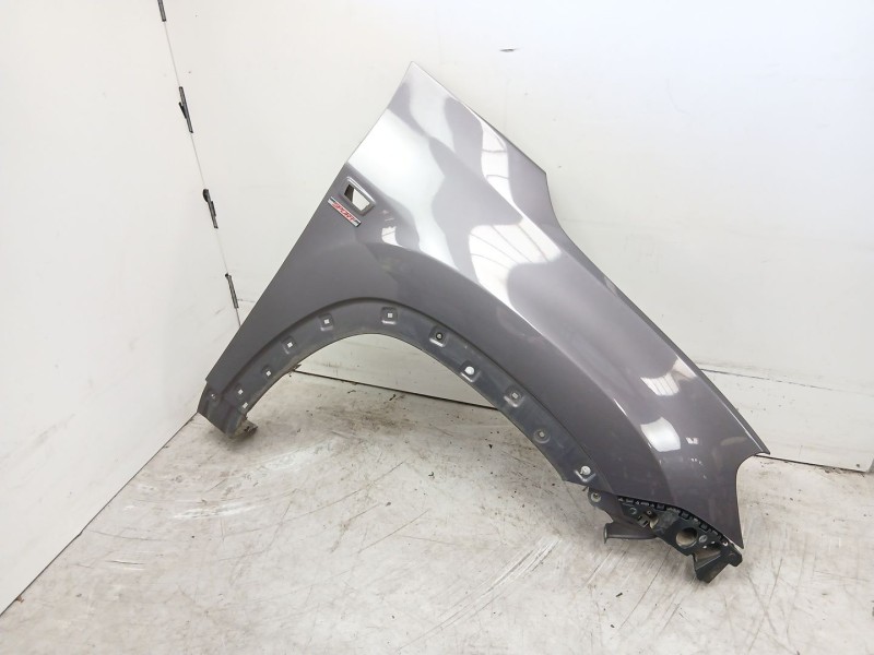 Recambio de aleta delantera derecha para chevrolet orlando (j309) 2.0 d referencia OEM IAM 94559595  