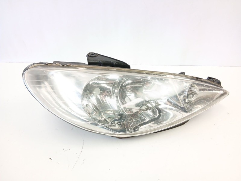 Recambio de faro derecho para peugeot 206 hatchback (2a/c) 1.4 hdi eco 70 referencia OEM IAM 9660535580  
