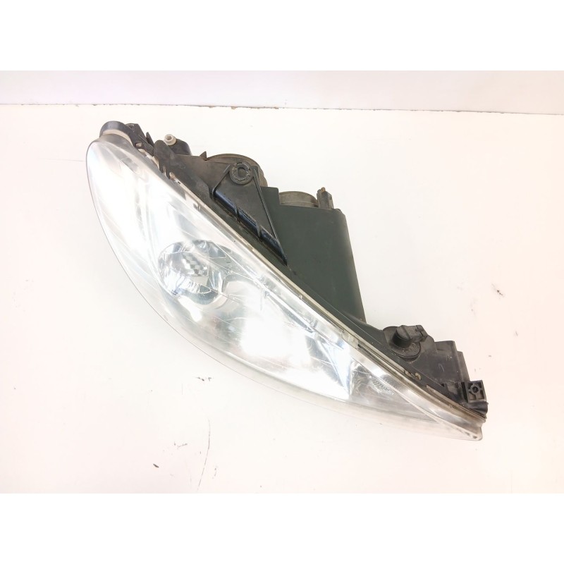 Recambio de faro derecho para peugeot 206 hatchback (2a/c) 1.4 hdi eco 70 referencia OEM IAM 9660535580  