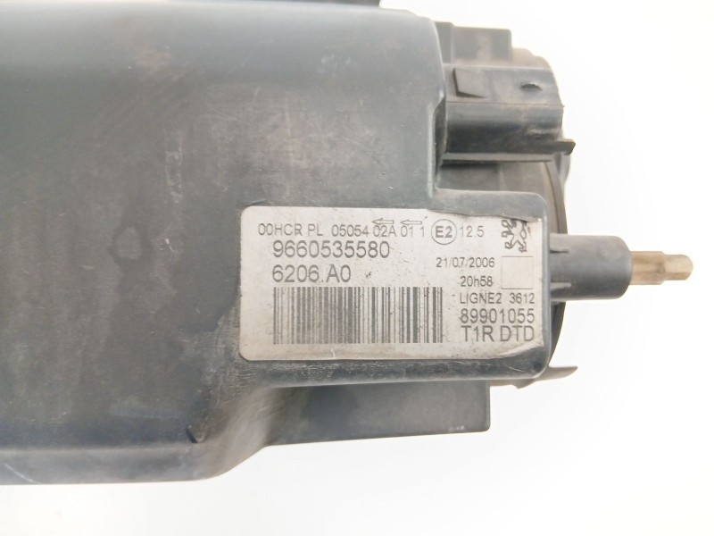 Recambio de faro derecho para peugeot 206 hatchback (2a/c) 1.4 hdi eco 70 referencia OEM IAM 9660535580  