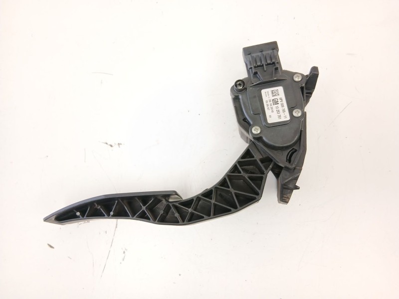 Recambio de potenciometro aceleracion para chevrolet orlando (j309) 2.0 d referencia OEM IAM 13253781 6PV00976511 