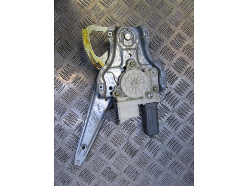 Recambio de elevalunas elec. tra. dch. : toyota avensis : 2.0 g (146,84cv) [2005] para toyota avensis 2.0 g referencia OEM IAM 1