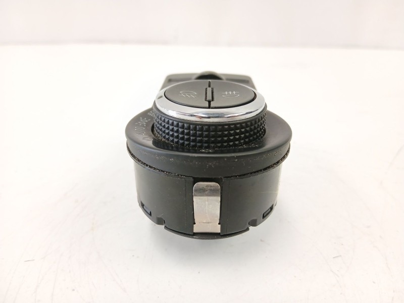 Recambio de mando luces para chevrolet orlando (j309) 2.0 d referencia OEM IAM 13301752  
