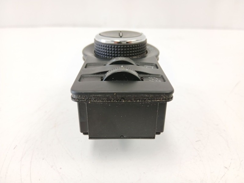 Recambio de mando luces para chevrolet orlando (j309) 2.0 d referencia OEM IAM 13301752  