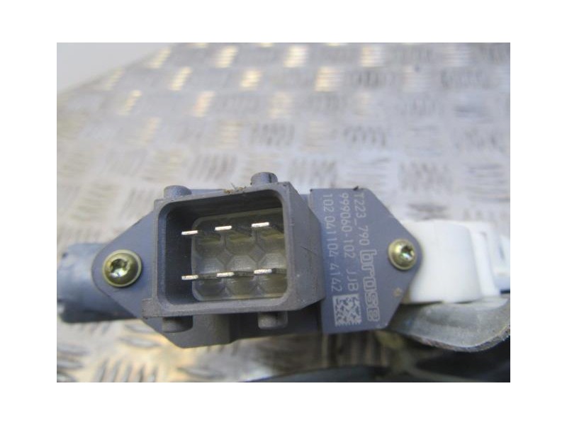 Recambio de elevalunas elec. tra. izq. : toyota avensis : 2.0 g (146,84cv) [2005] para toyota avensis 2.0 g referencia OEM IAM 1