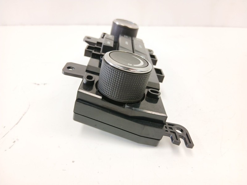 Recambio de mandos calefaccion aire para chevrolet orlando (j309) 2.0 d referencia OEM IAM 95017057  