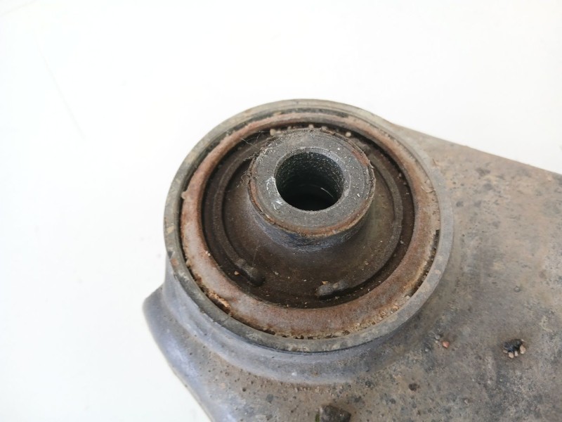 Recambio de brazo suspension inferior delantero derecho para volvo s60 ii (134) d4 referencia OEM IAM 31317662  