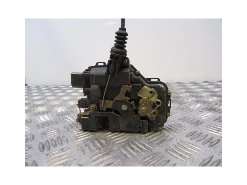 Recambio de cerradura pta. del. dch. : seat toledo : 1.9 tdi (110,13cv) [2000] para seat toledo 1.9 tdi referencia OEM IAM ENCHU