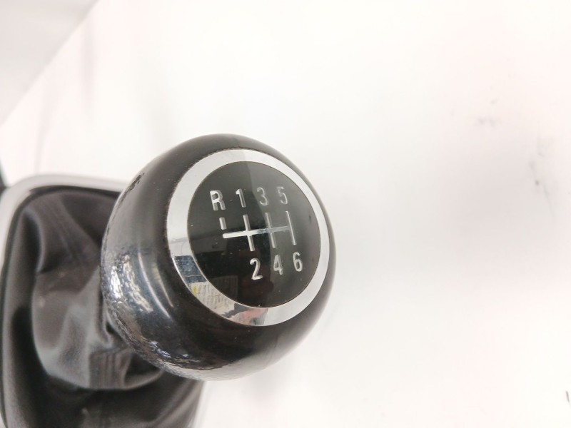 Recambio de palanca cambio manual para chevrolet orlando (j309) 2.0 d referencia OEM IAM 55569442  