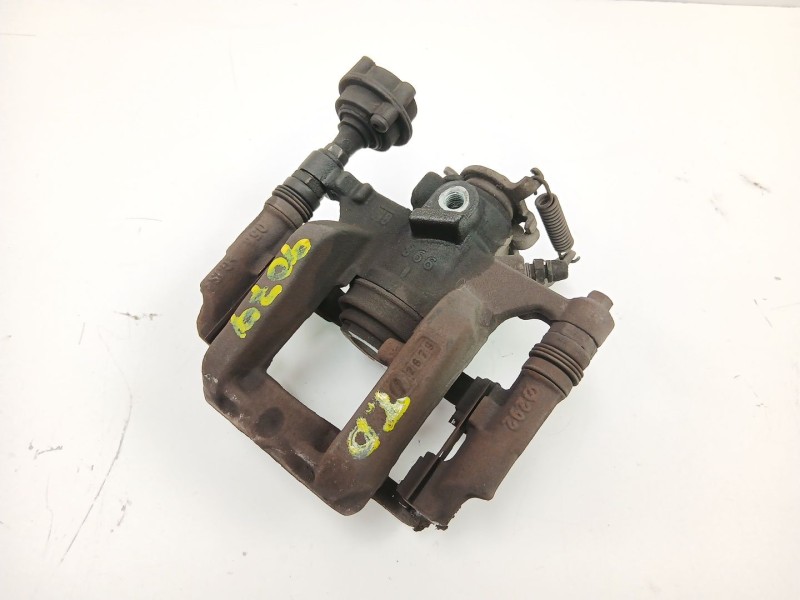 Recambio de pinza freno trasera derecha para chevrolet orlando (j309) 2.0 d referencia OEM IAM 13300864  