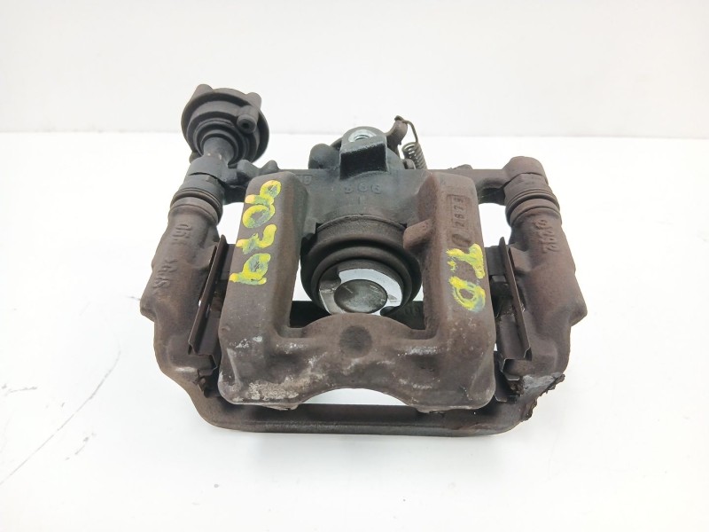Recambio de pinza freno trasera derecha para chevrolet orlando (j309) 2.0 d referencia OEM IAM 13300864  