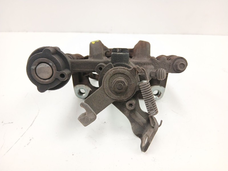 Recambio de pinza freno trasera izquierda para chevrolet orlando (j309) 2.0 d referencia OEM IAM 13300863  