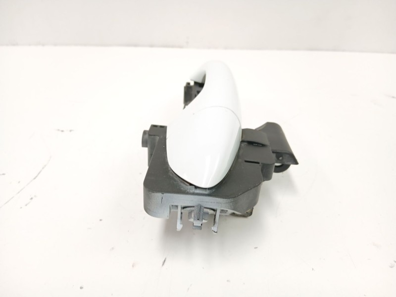 Recambio de manilla trasera derecha para kia cee´d (jd) 1.4 crdi 90 referencia OEM IAM 82665A2000  