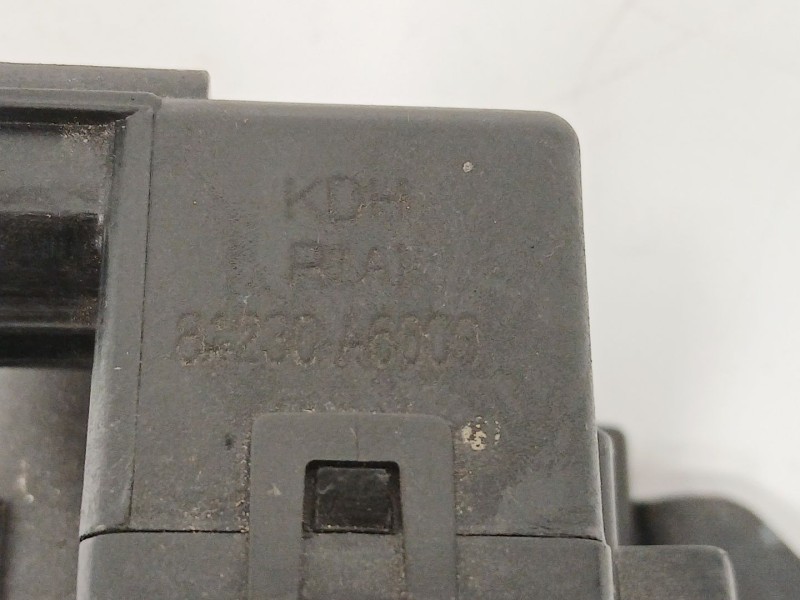 Recambio de cerradura maletero / porton para kia cee´d (jd) 1.4 crdi 90 referencia OEM IAM 81230A6000  