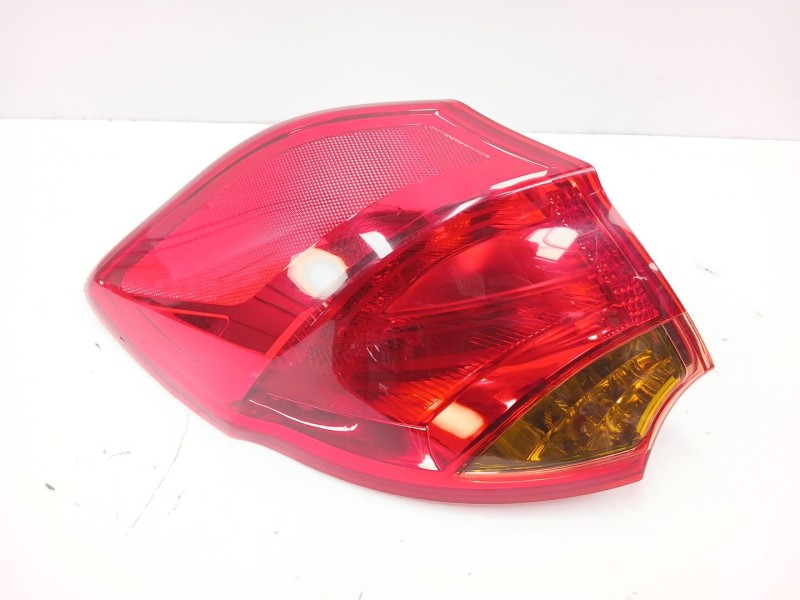 Recambio de piloto trasero izquierdo para kia cee´d (jd) 1.4 crdi 90 referencia OEM IAM 92401A20  92401A2000