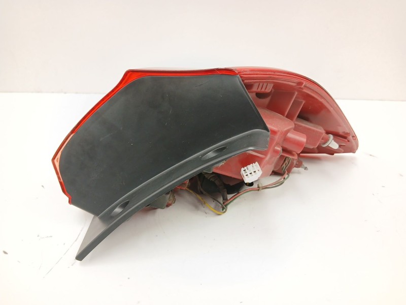 Recambio de piloto trasero izquierdo para kia cee´d (jd) 1.4 crdi 90 referencia OEM IAM 92401A20  92401A2000