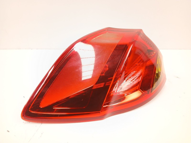 Recambio de piloto trasero izquierdo para kia cee´d (jd) 1.4 crdi 90 referencia OEM IAM 92401A20  92401A2000