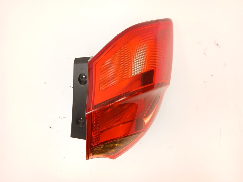 Recambio de piloto trasero derecho para kia cee´d (jd) 1.4 crdi 90 referencia OEM IAM 92402A20  92402A2000