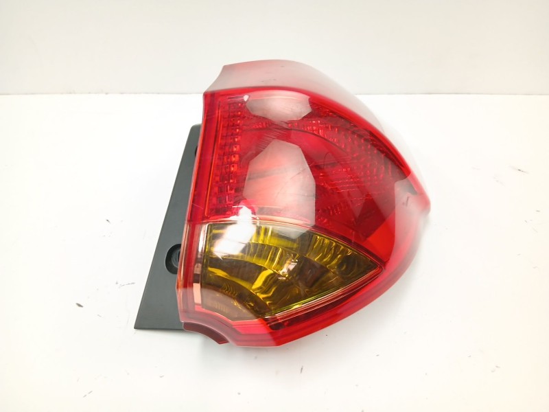 Recambio de piloto trasero derecho para kia cee´d (jd) 1.4 crdi 90 referencia OEM IAM 92402A20  92402A2000