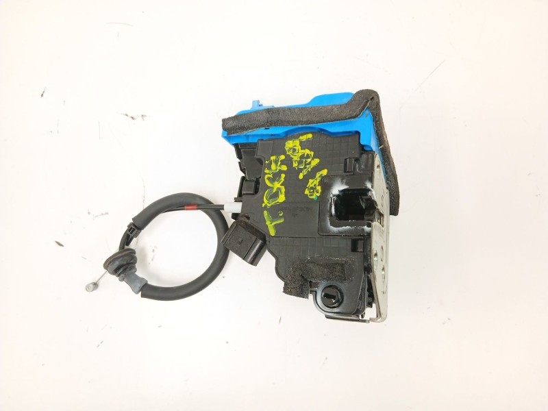 Recambio de cerradura puerta trasera derecha para kia cee´d (jd) 1.4 crdi 90 referencia OEM IAM 81420A2000  