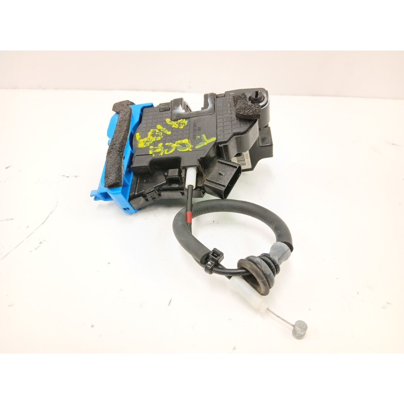 Recambio de cerradura puerta trasera derecha para kia cee´d (jd) 1.4 crdi 90 referencia OEM IAM 81420A2000  