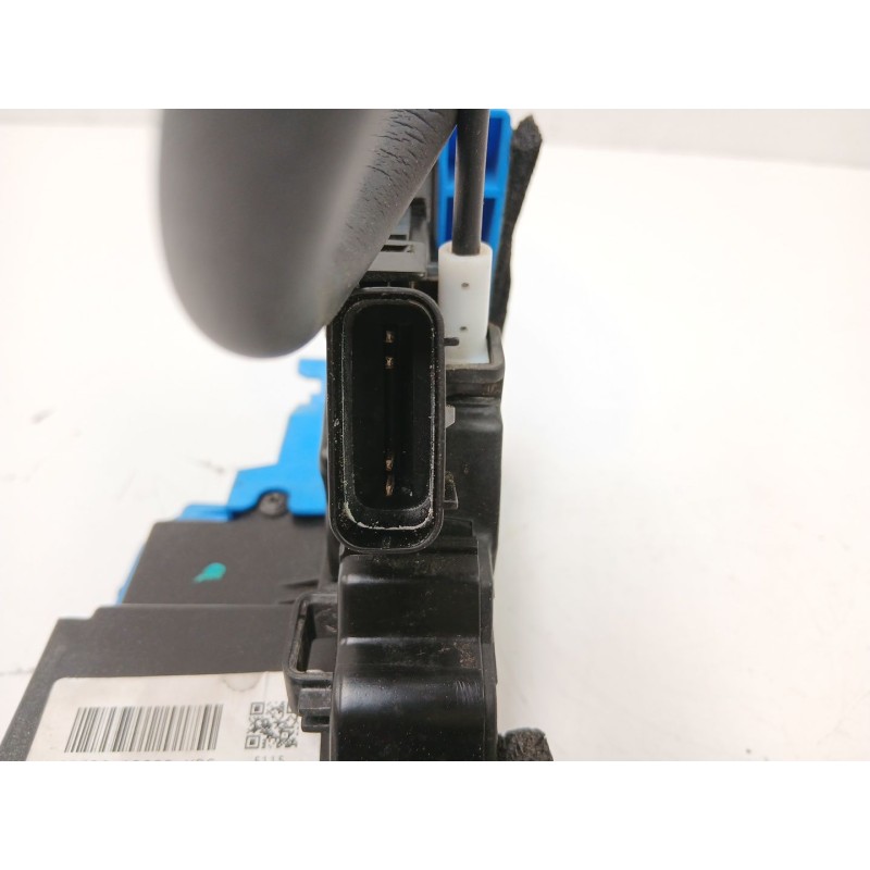 Recambio de cerradura puerta trasera derecha para kia cee´d (jd) 1.4 crdi 90 referencia OEM IAM 81420A2000  