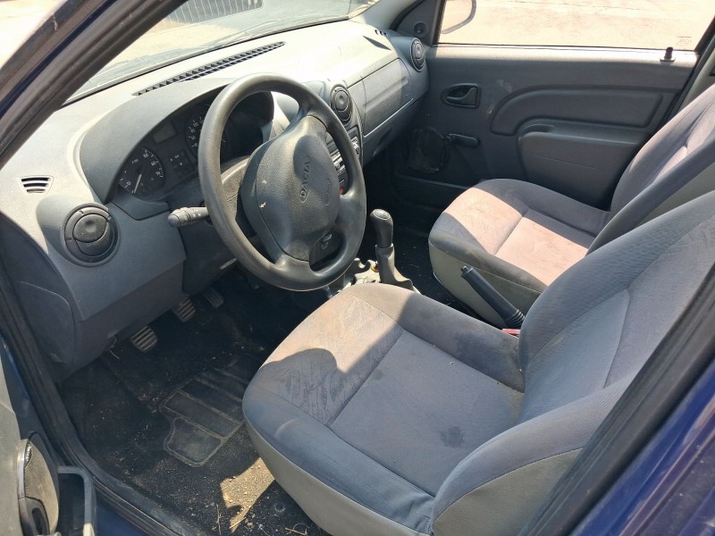 dacia logan (ls_) del año 2004