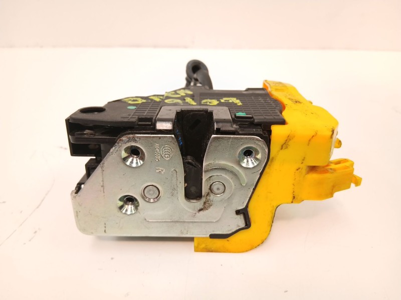 Recambio de cerradura puerta delantera derecha para kia cee´d (jd) 1.4 crdi 90 referencia OEM IAM 81320A2010  