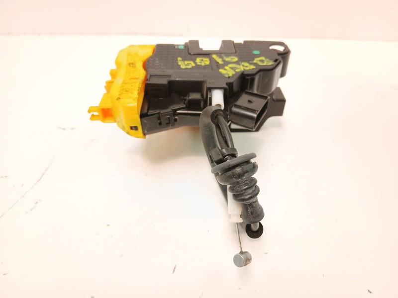 Recambio de cerradura puerta delantera derecha para kia cee´d (jd) 1.4 crdi 90 referencia OEM IAM 81320A2010  