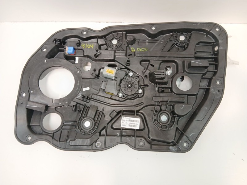 Recambio de elevalunas delantero derecho para kia cee´d (jd) 1.4 crdi 90 referencia OEM IAM 82480A2110  