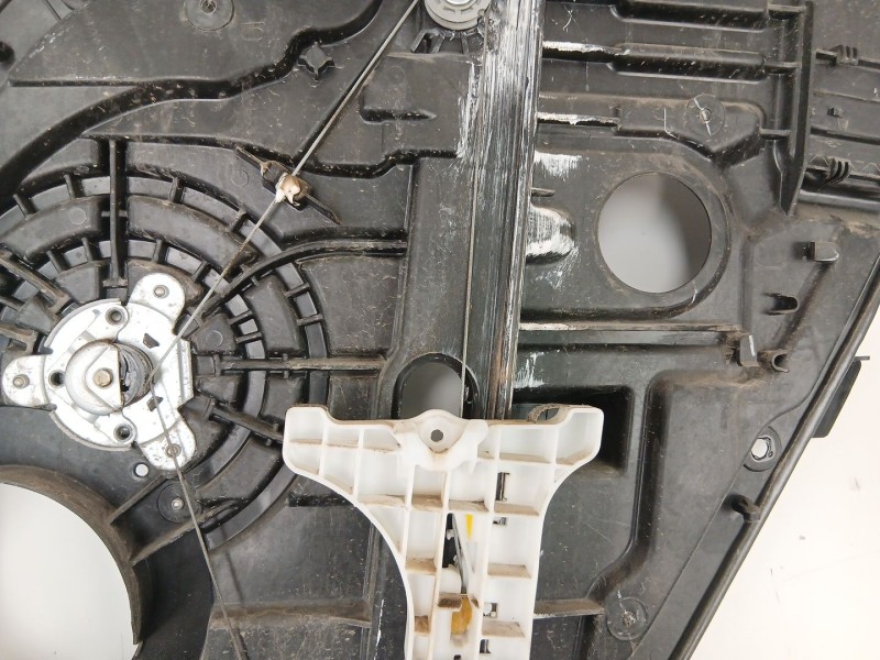 Recambio de elevalunas trasero izquierdo para kia cee´d (jd) 1.4 crdi 90 referencia OEM IAM 83470A2000  