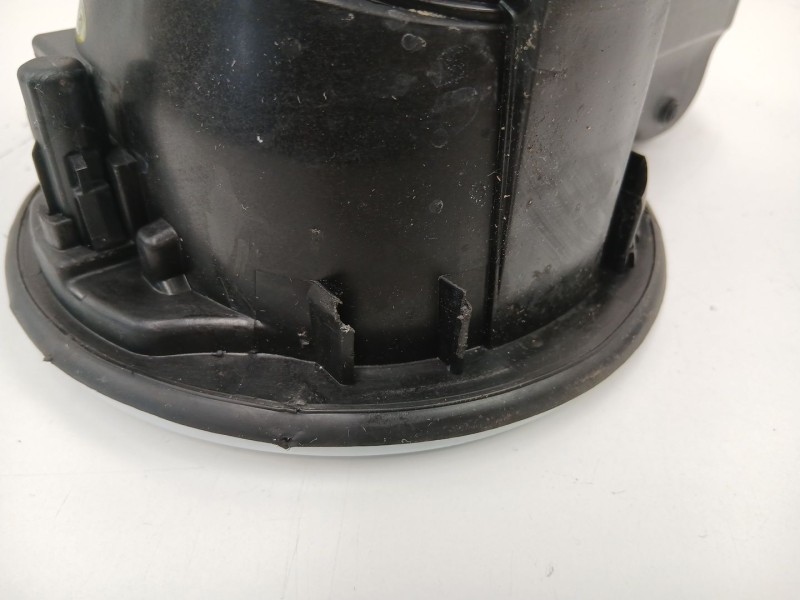 Recambio de tapa exterior combustible para kia cee´d (jd) 1.4 crdi 90 referencia OEM IAM 81595A2000  