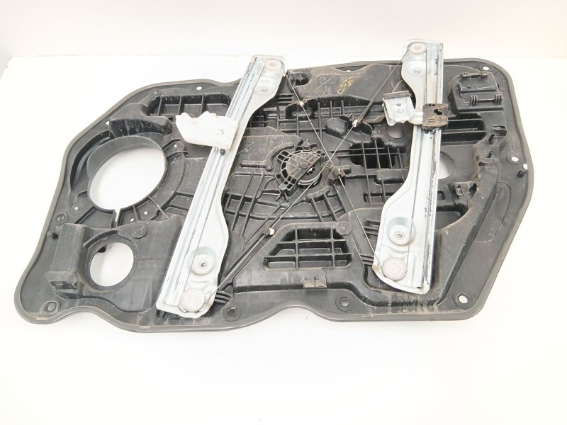 Recambio de elevalunas delantero izquierdo para kia cee´d (jd) 1.4 crdi 90 referencia OEM IAM 82470A2100  