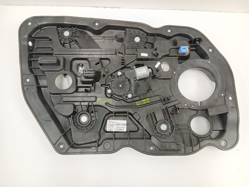 Recambio de elevalunas delantero izquierdo para kia cee´d (jd) 1.4 crdi 90 referencia OEM IAM 82470A2100  