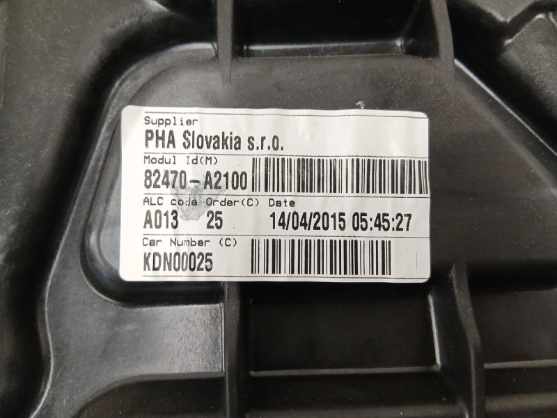 Recambio de elevalunas delantero izquierdo para kia cee´d (jd) 1.4 crdi 90 referencia OEM IAM 82470A2100  