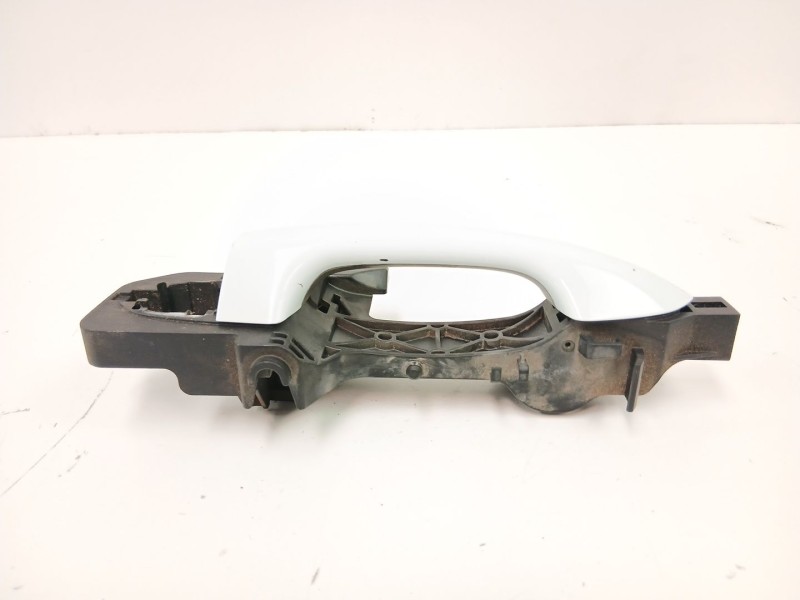 Recambio de manilla delantera izquierda para kia cee´d (jd) 1.4 crdi 90 referencia OEM IAM 82655A2000  