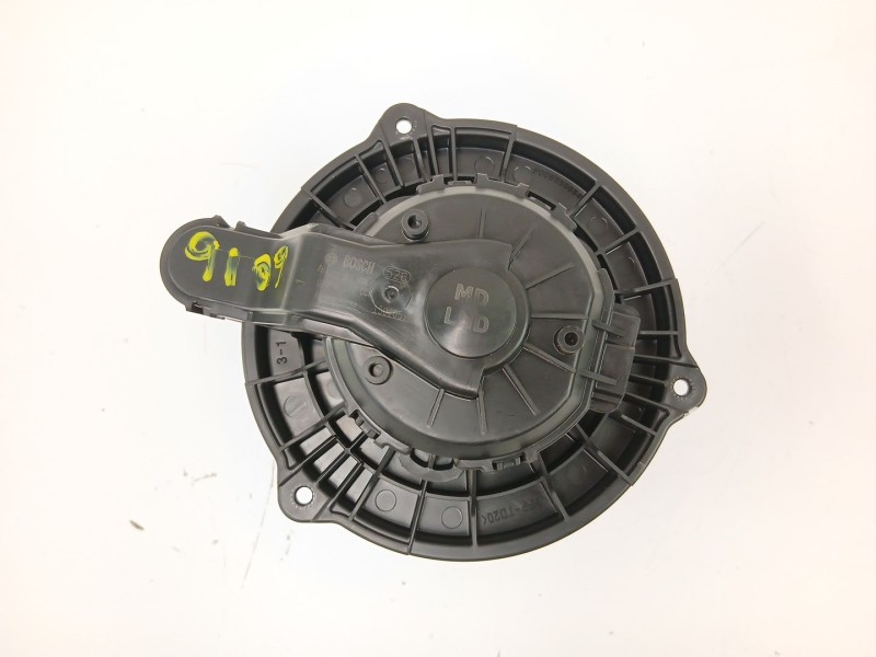 Recambio de motor calefaccion para kia cee´d (jd) 1.4 crdi 90 referencia OEM IAM 971133X000 F00S3B2474 