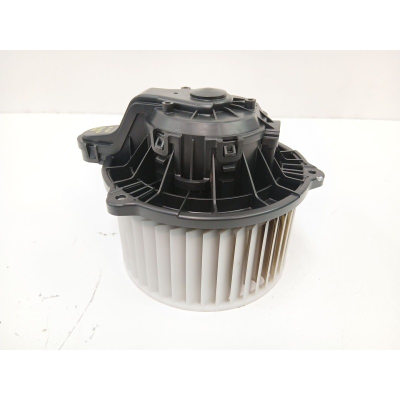 Recambio de motor calefaccion para kia cee´d (jd) 1.4 crdi 90 referencia OEM IAM 971133X000 F00S3B2474 