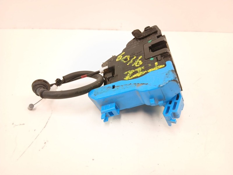 Recambio de cerradura puerta trasera izquierda para kia cee´d (jd) 1.4 crdi 90 referencia OEM IAM 81410A2000  