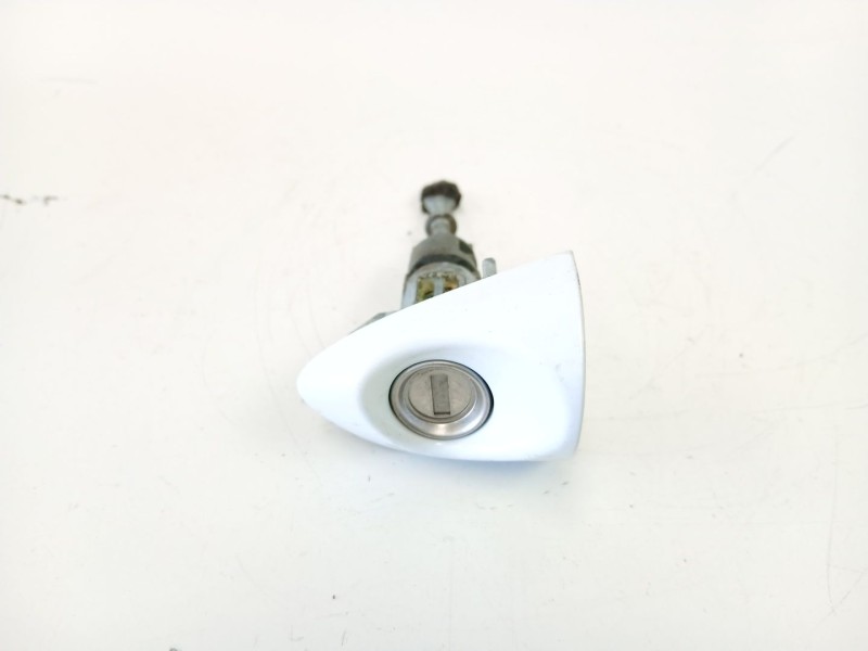 Recambio de conmutador de arranque para kia cee´d (jd) 1.4 crdi 90 referencia OEM IAM 819103X000  