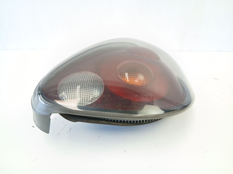 Recambio de piloto trasero derecho para fiat bravo i (182_) 1.9 jtd referencia OEM IAM 46538352  