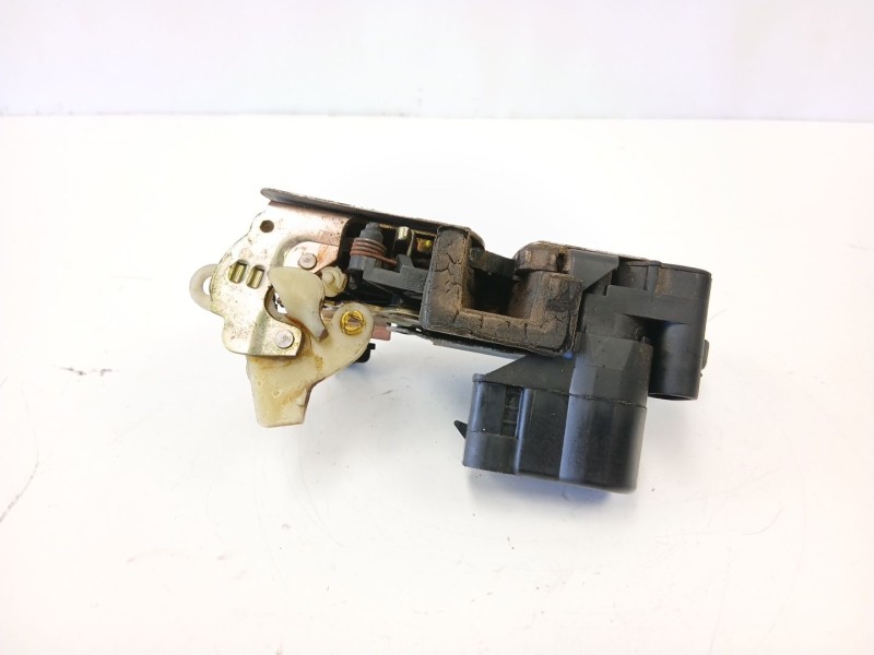 Recambio de cerradura puerta delantera izquierda para fiat bravo i (182_) 1.9 jtd referencia OEM IAM 46766606  