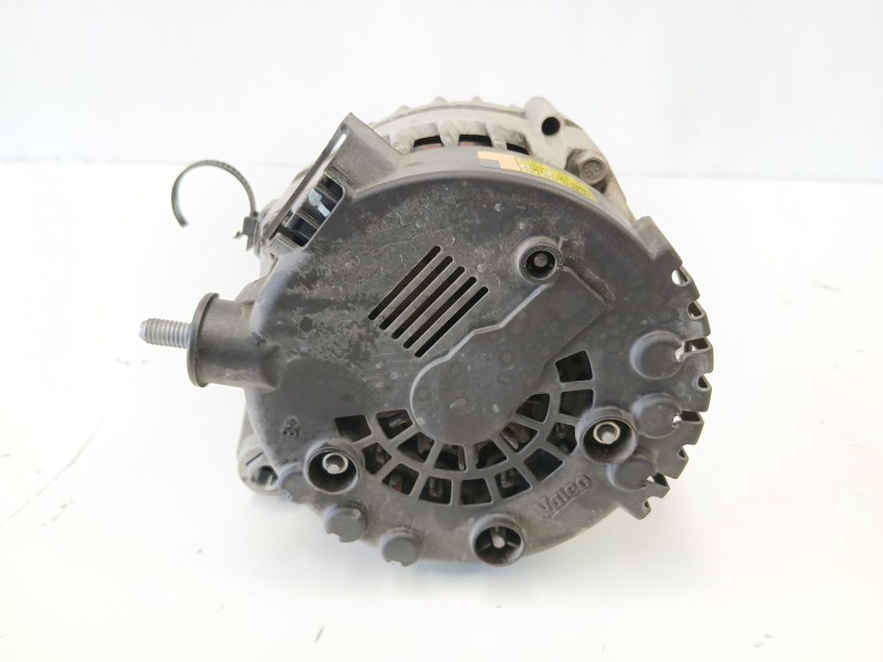 Recambio de alternador para kia cee´d (jd) 1.4 crdi 90 referencia OEM IAM 373002A850 2611067 