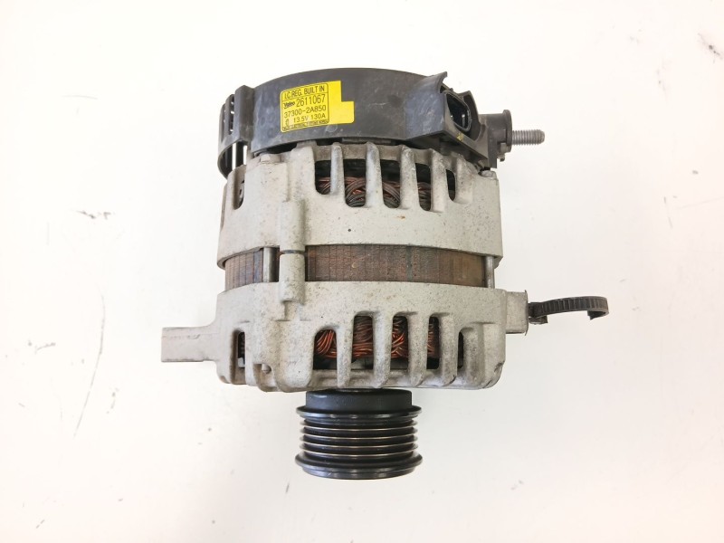 Recambio de alternador para kia cee´d (jd) 1.4 crdi 90 referencia OEM IAM 373002A850 2611067 