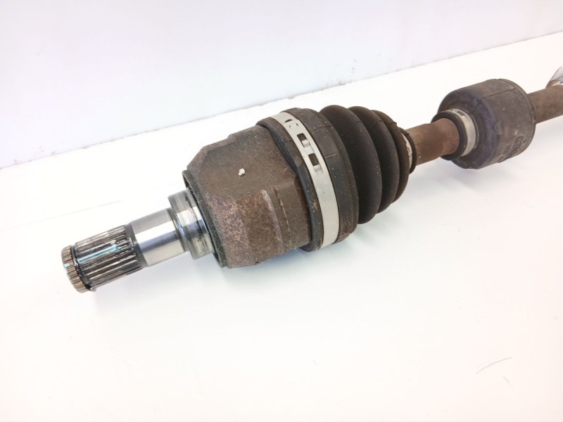 Recambio de transmision delantera izquierda para kia cee´d (jd) 1.4 crdi 90 referencia OEM IAM 49500A6000  