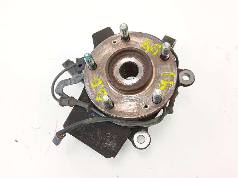 Recambio de mangueta delantera derecha para kia cee´d (jd) 1.4 crdi 90 referencia OEM IAM 51716A6000  